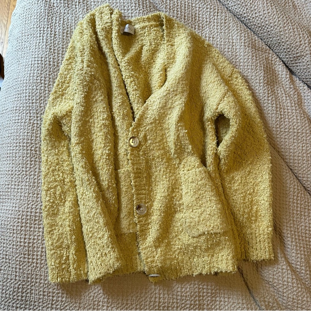 Fuzzy Avenu cardigan